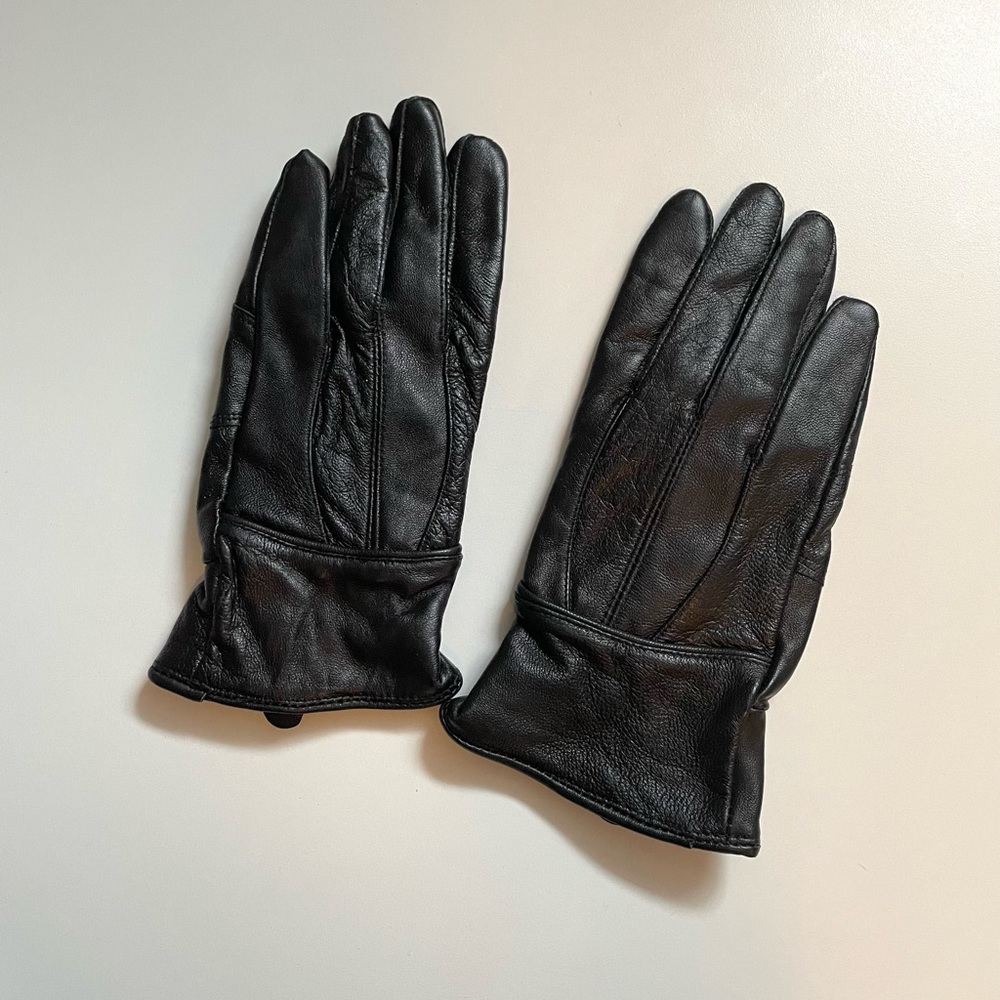 Black Leather Gloves